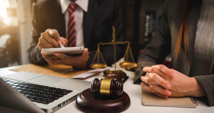 law-lawyer