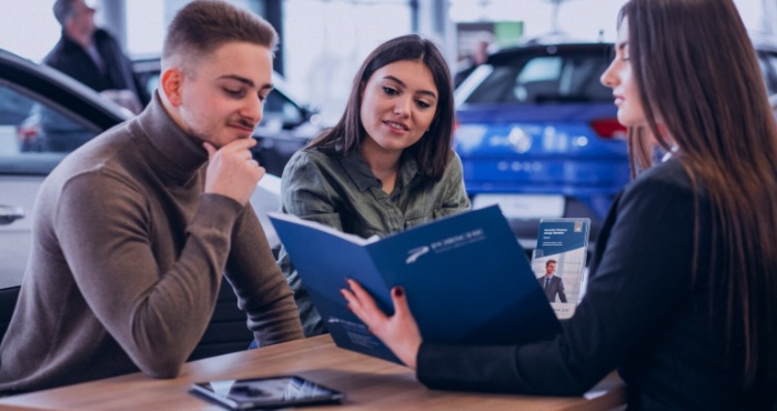 lease new or pre-owned vehicles